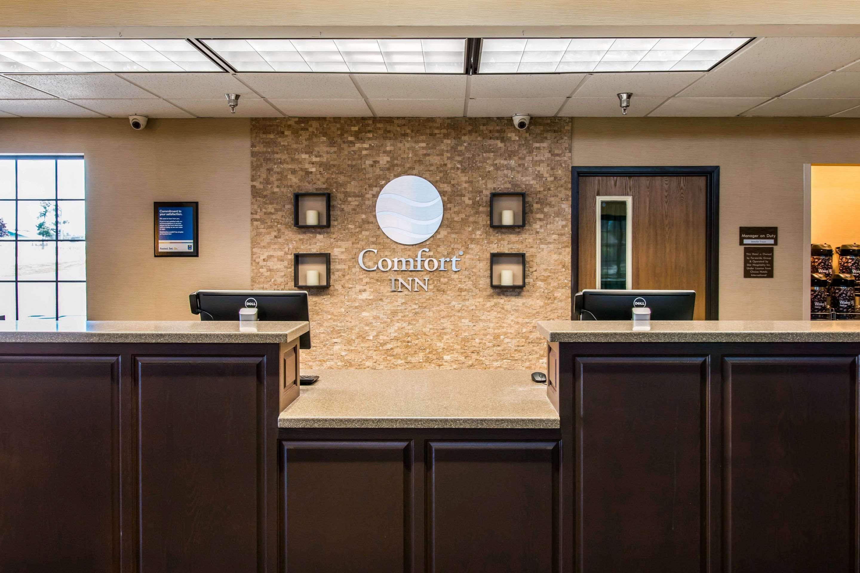 Comfort Inn Ludington Near Us-10 Exteriör bild