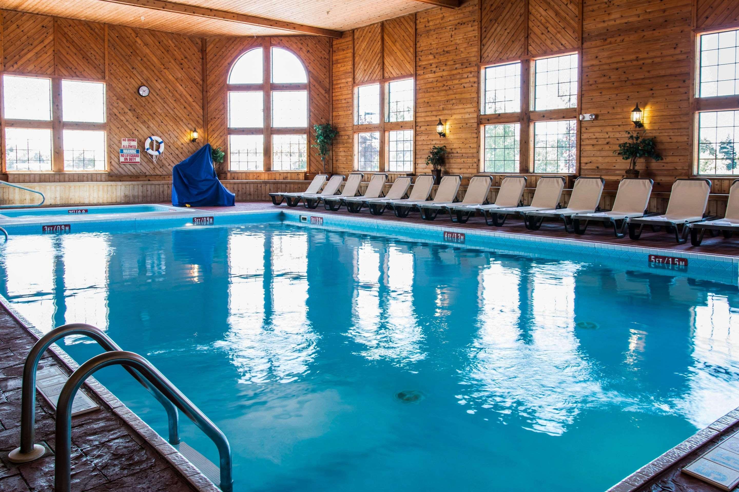 Comfort Inn Ludington Near Us-10 Exteriör bild