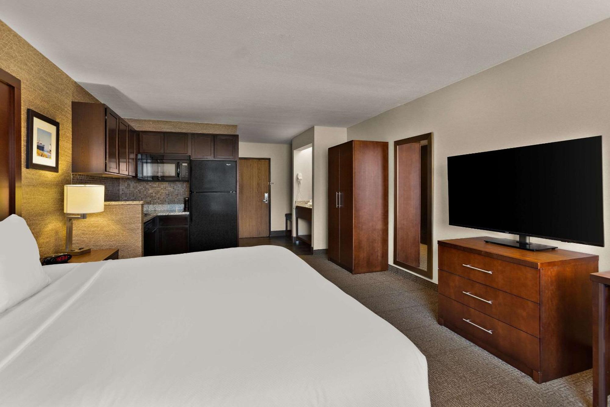 Comfort Inn Ludington Near Us-10 Exteriör bild