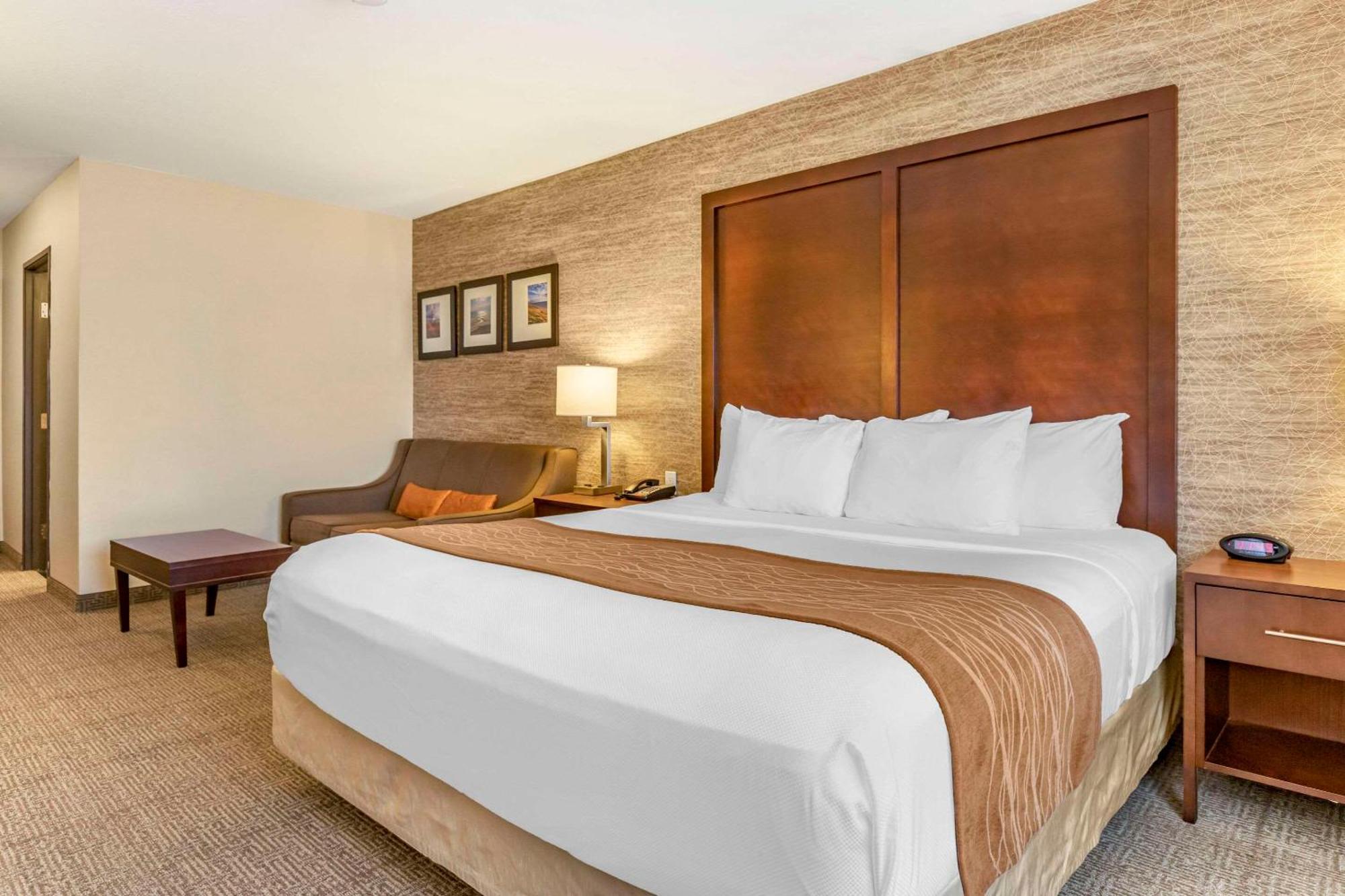 Comfort Inn Ludington Near Us-10 Exteriör bild
