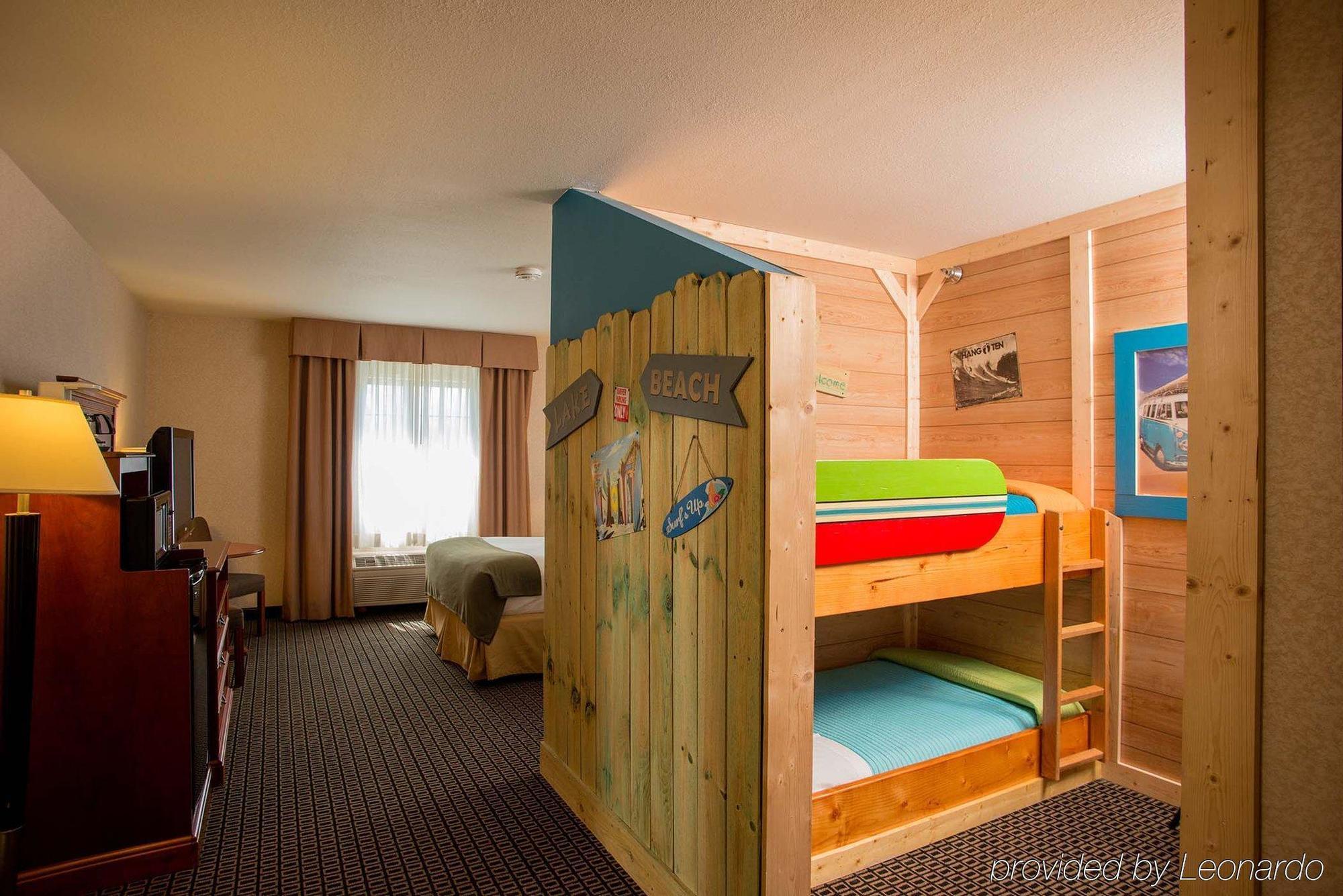 Comfort Inn Ludington Near Us-10 Exteriör bild