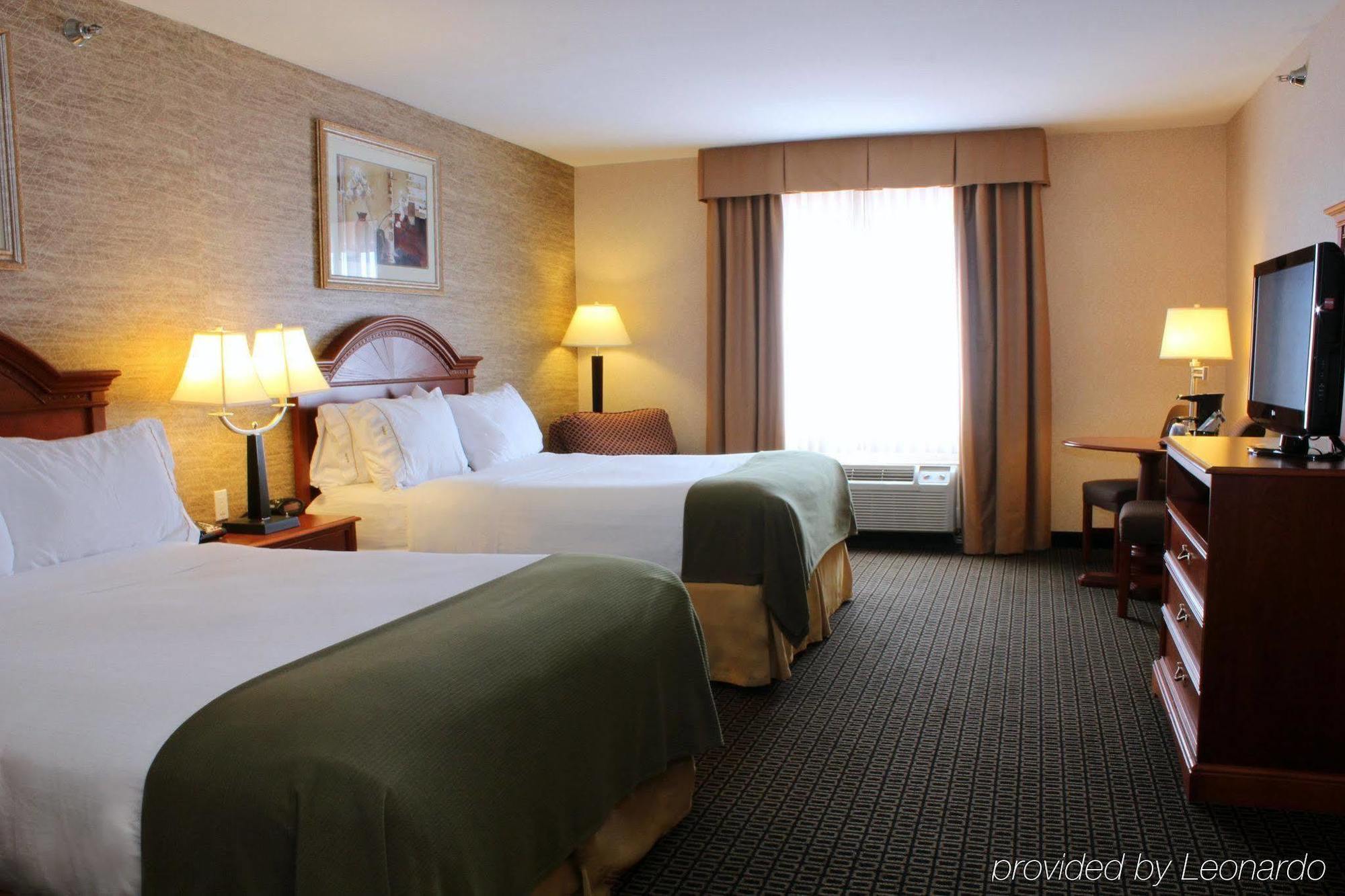 Comfort Inn Ludington Near Us-10 Exteriör bild